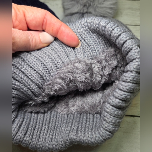 UGG Navy and Light Gray Pom-Pom Beanie Set - Picture 5 of 5
